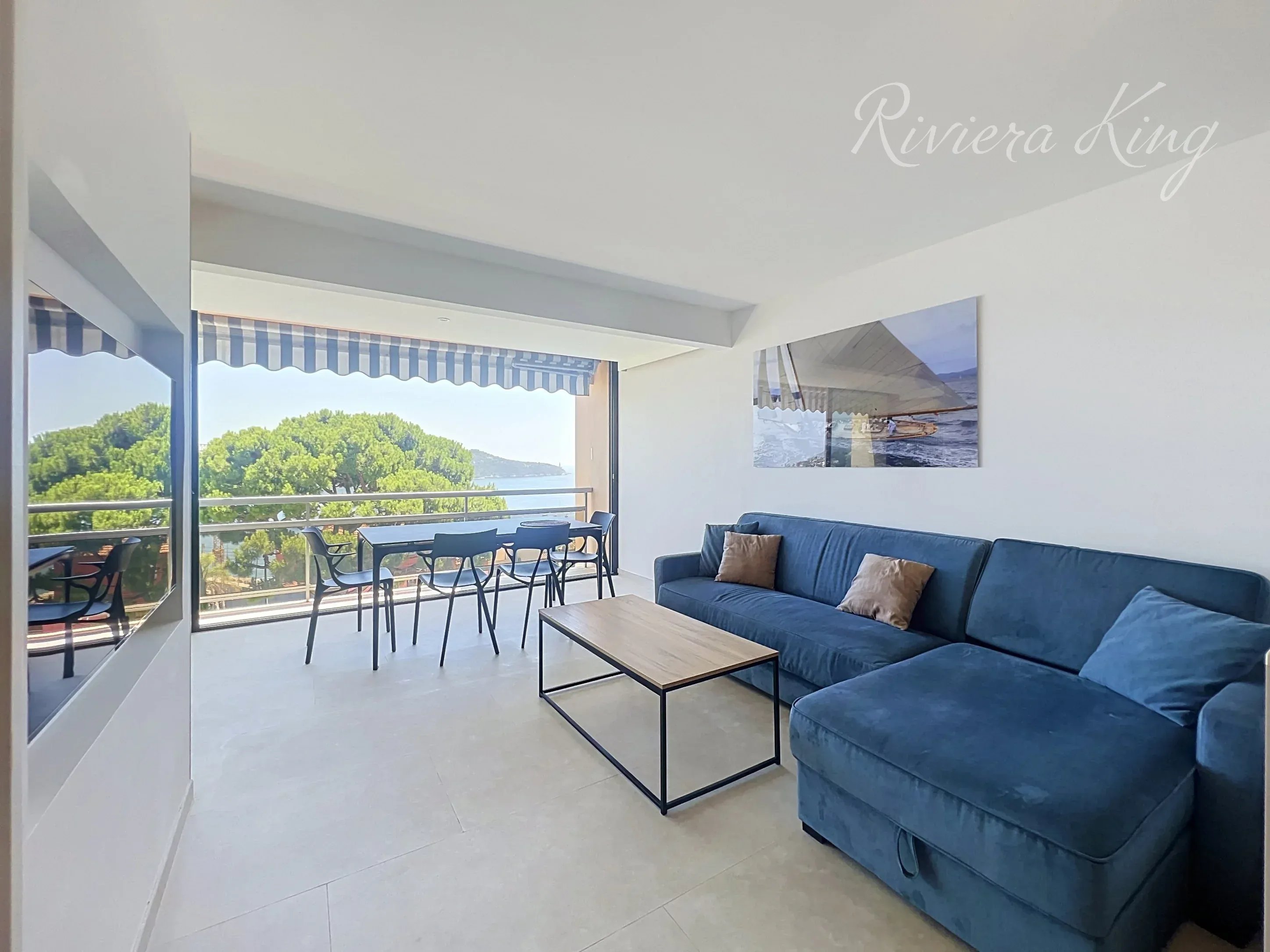 Villefranche-sur-Mer – Magnifique appartement 3P avec vue mer, piscine, parking et cave