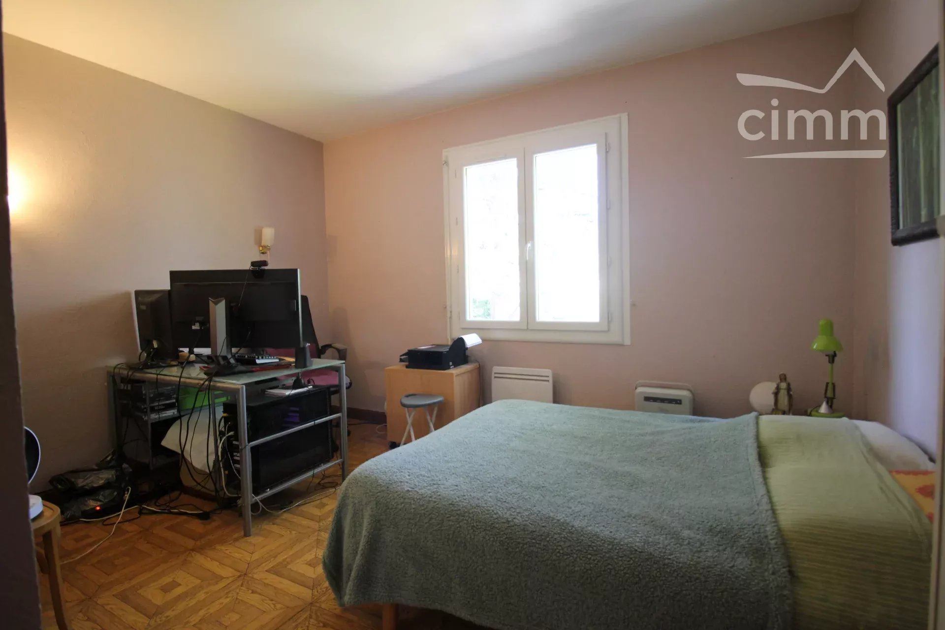 Villa of 212 m² of living space with an independent dwelling on a 5340 m² plot