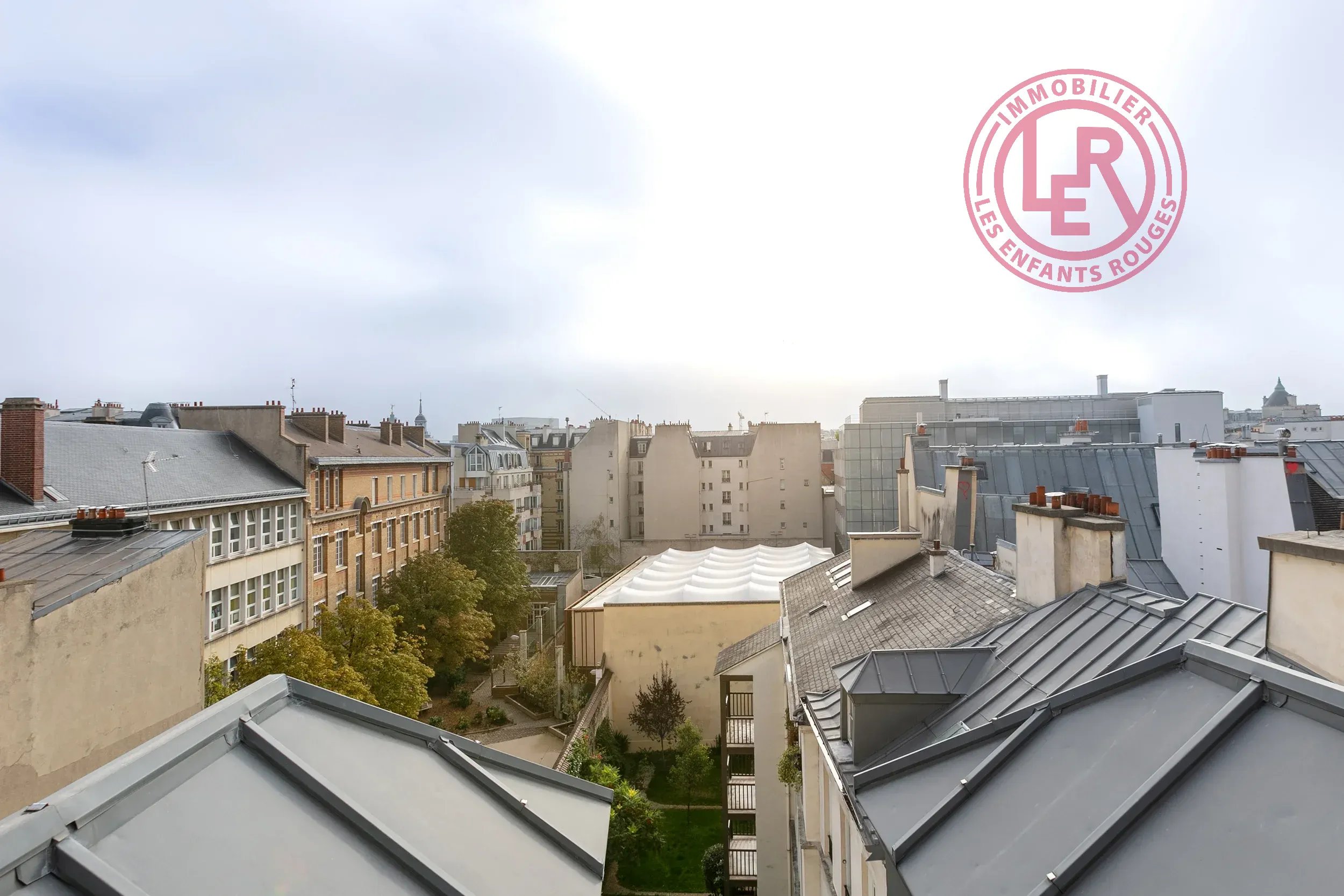 Paris 4ème - Rue Saint Paul - Duplex dernier étage avec ascenseur et vue dégagée
