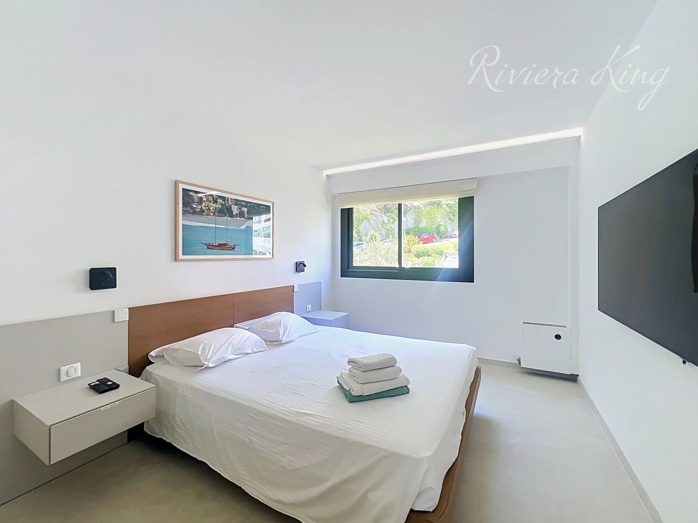 Villefranche-sur-Mer – Magnifique appartement 3P avec vue mer, piscine, parking et cave